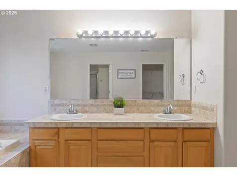 3316 NW 130th Circle Vancouver WA 98685