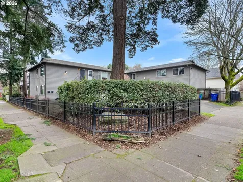 1626 SE Ash Street Portland OR 97214