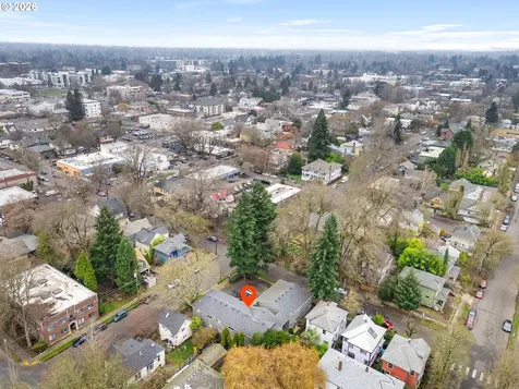 1626 SE Ash Street Portland OR 97214