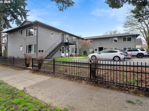 1626 SE Ash Street Portland OR 97214