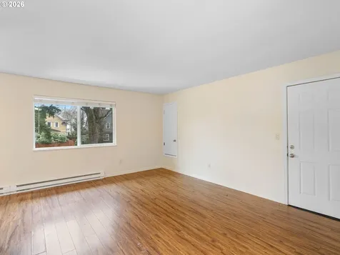 1626 SE Ash Street Portland OR 97214