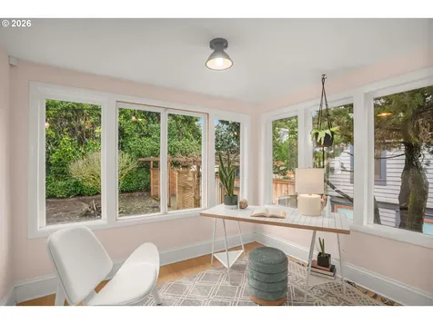 1800 SE 42nd Avenue Portland OR 97215
