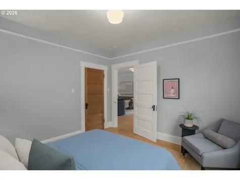 1800 SE 42nd Avenue Portland OR 97215