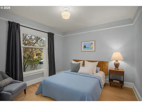 1800 SE 42nd Avenue Portland OR 97215
