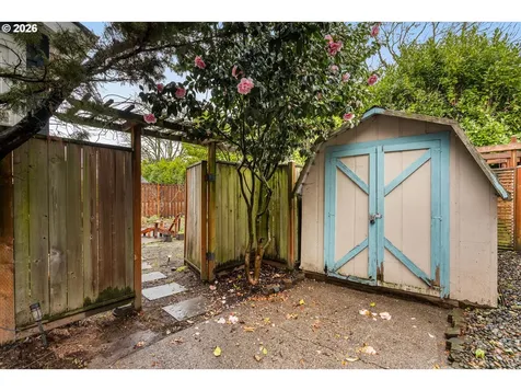 1800 SE 42nd Avenue Portland OR 97215