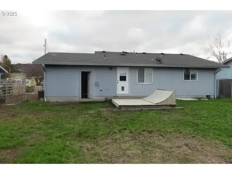 146 Georginna Drive Roseburg OR 97471