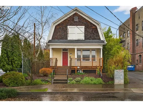 317 NE Sacramento Street Portland OR 97212