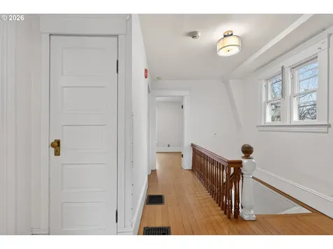 317 NE Sacramento Street Portland OR 97212