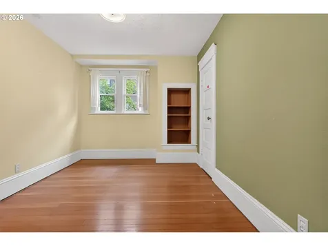 317 NE Sacramento Street Portland OR 97212