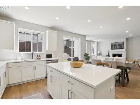 12725 SW Moorhen Way Beaverton OR 97007