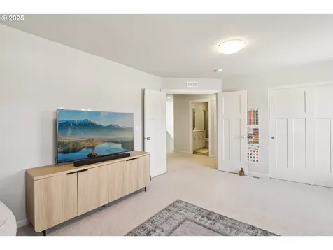 12725 SW Moorhen Way Beaverton OR 97007