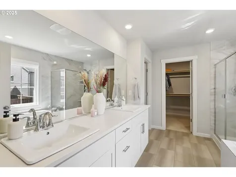 12725 SW Moorhen Way Beaverton OR 97007
