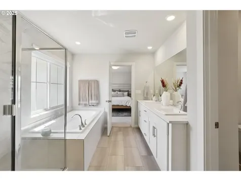 12725 SW Moorhen Way Beaverton OR 97007