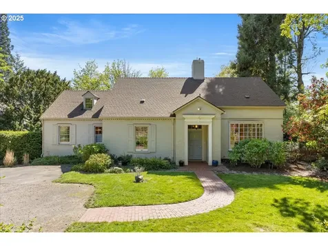 3740 SW Greenleaf Drive Portland OR 97221
