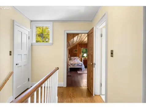 3740 SW Greenleaf Drive Portland OR 97221