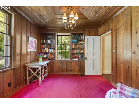 3740 SW Greenleaf Drive Portland OR 97221