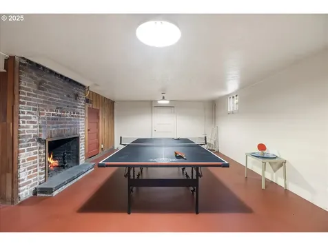 3740 SW Greenleaf Drive Portland OR 97221