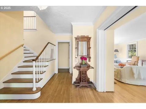 3740 SW Greenleaf Drive Portland OR 97221