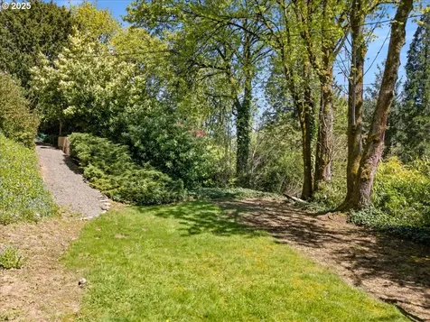 3740 SW Greenleaf Drive Portland OR 97221