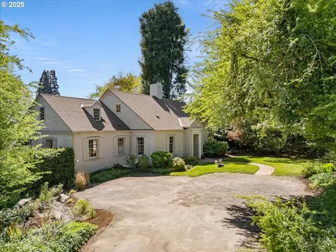 3740 SW Greenleaf Drive Portland OR 97221