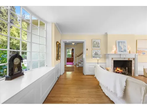3740 SW Greenleaf Drive Portland OR 97221