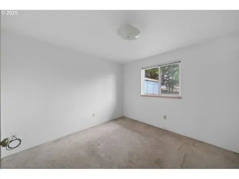 1924 Garfield Street North Bend OR 97459