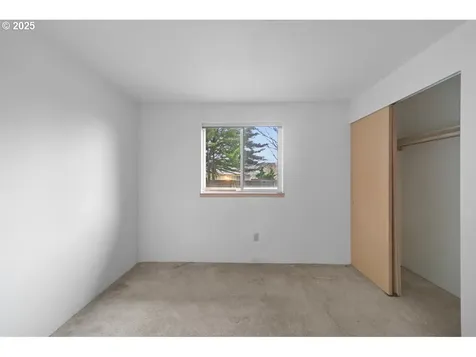 1924 Garfield Street North Bend OR 97459