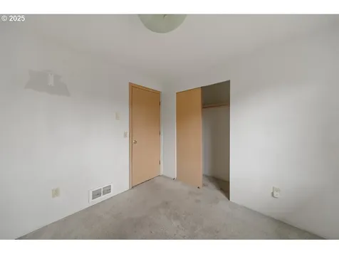 1924 Garfield Street North Bend OR 97459