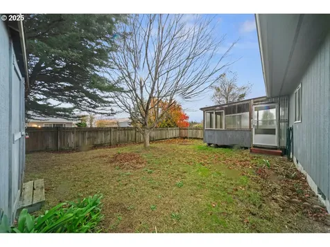 1924 Garfield Street North Bend OR 97459