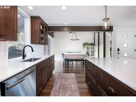 8720 SW Bridletrail Avenue Beaverton OR 97008
