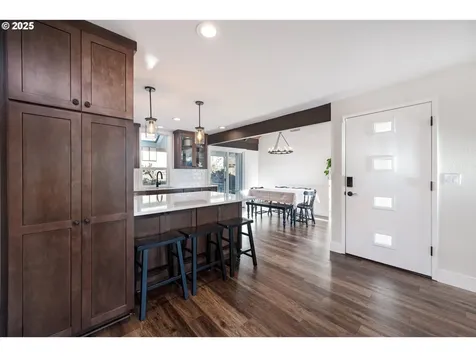 8720 SW Bridletrail Avenue Beaverton OR 97008