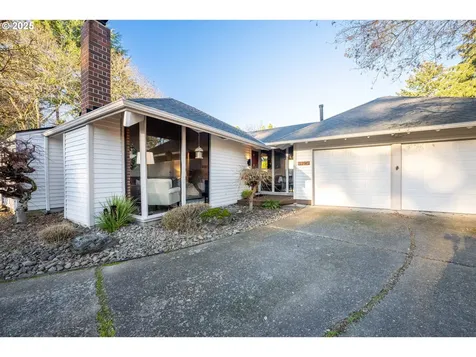 8720 SW Bridletrail Avenue Beaverton OR 97008
