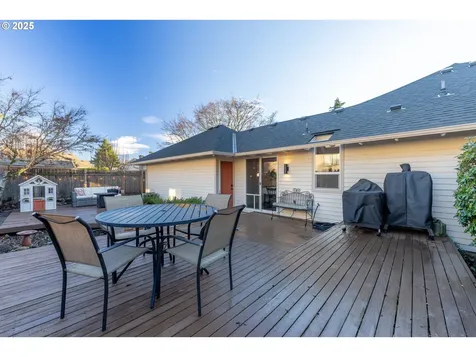 8720 SW Bridletrail Avenue Beaverton OR 97008