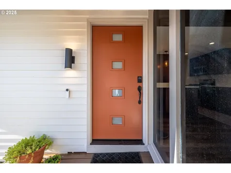 8720 SW Bridletrail Avenue Beaverton OR 97008
