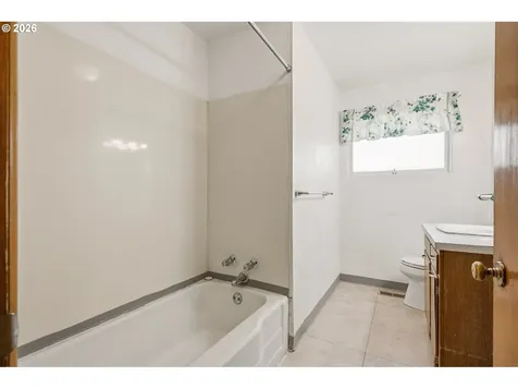 800 NW Sluman Road Vancouver WA 98665