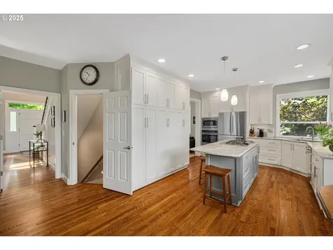 2255 River Heights Circle West Linn OR 97068