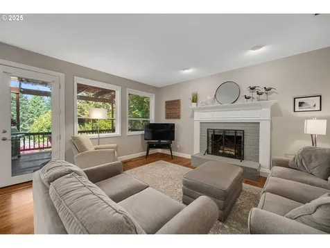 2255 River Heights Circle West Linn OR 97068