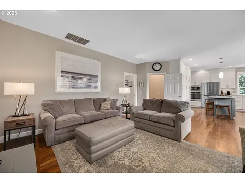2255 River Heights Circle West Linn OR 97068