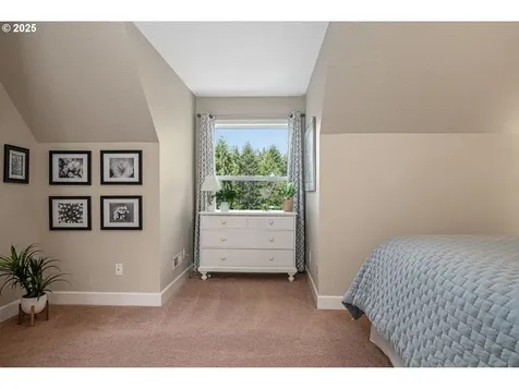 2255 River Heights Circle West Linn OR 97068