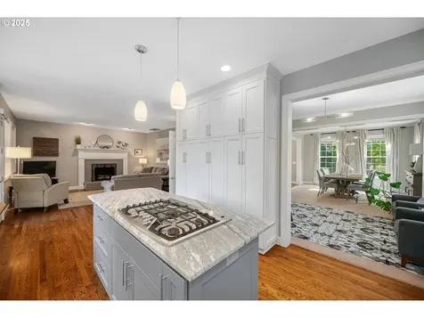 2255 River Heights Circle West Linn OR 97068