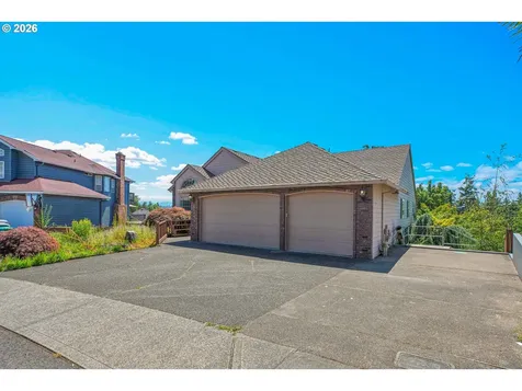 11826 SE Grand Vista Drive Clackamas OR 97015