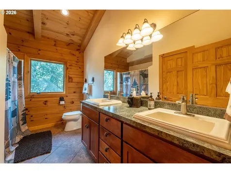 1435 Wilbur Road Roseburg OR 97471