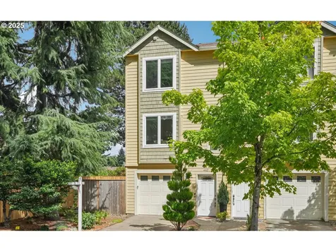4412 SE 101st Avenue Portland OR 97266