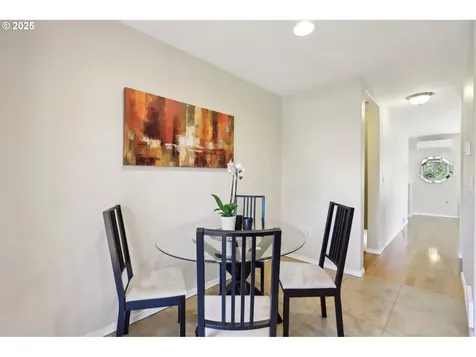 4412 SE 101st Avenue Portland OR 97266