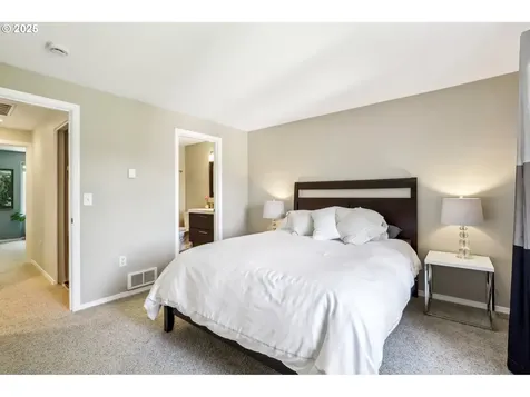4412 SE 101st Avenue Portland OR 97266