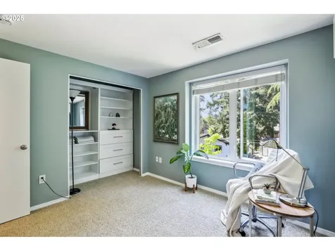 4412 SE 101st Avenue Portland OR 97266