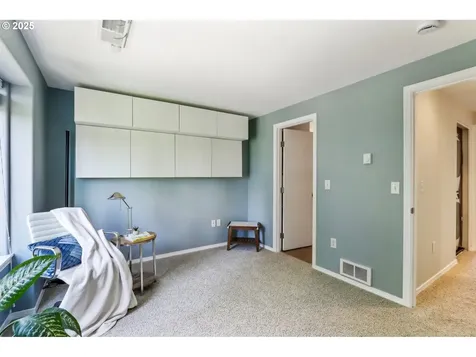 4412 SE 101st Avenue Portland OR 97266