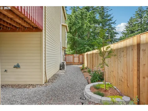 4412 SE 101st Avenue Portland OR 97266