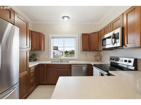 1802 8th Street Tillamook OR 97141
