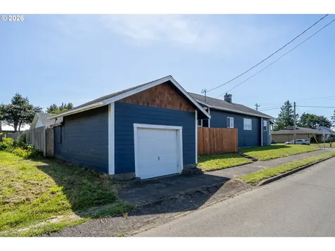 1802 8th Street Tillamook OR 97141